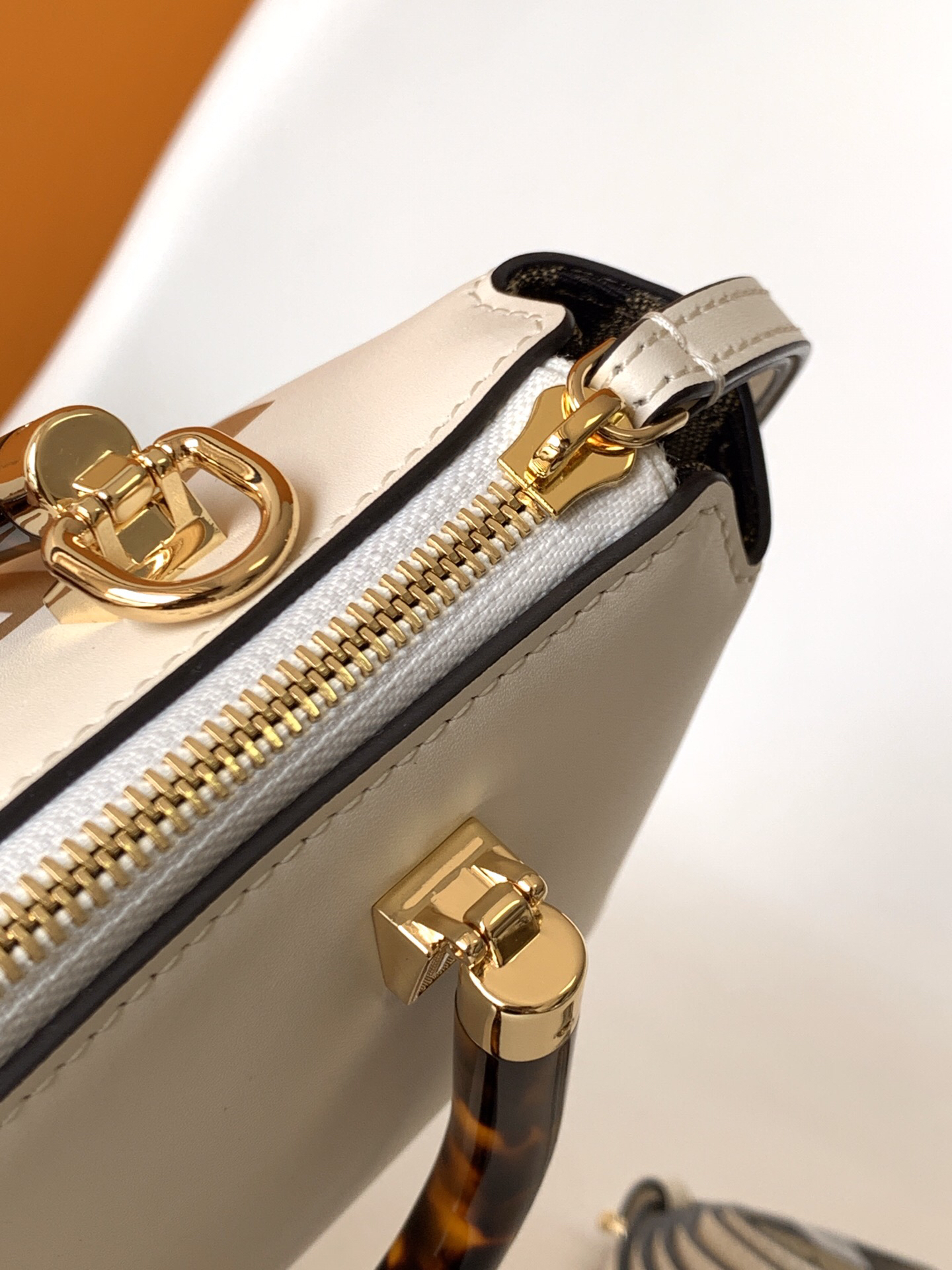 FENDI - By The Way Series Calfskin Boston Bag Shoulder Crossbody Handbag Mini Bag White