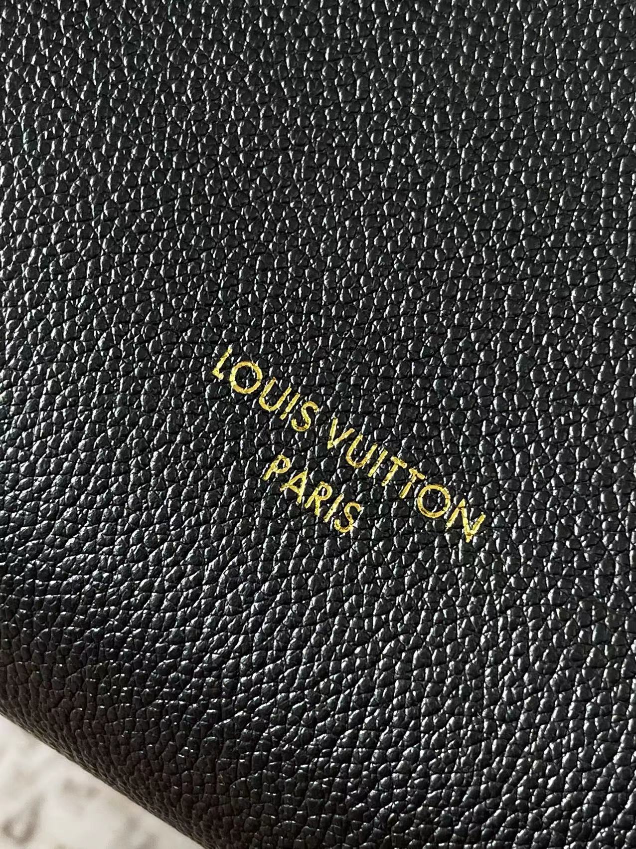 LOUIS VUITTON - LV Express Leather Shoulder Travel Bag Large Black