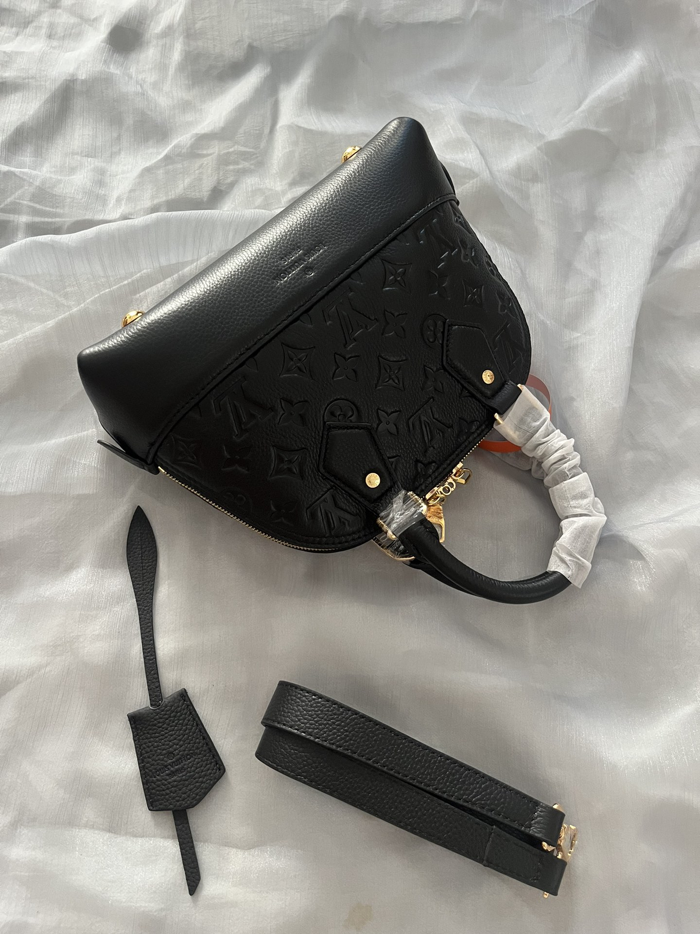 LOUIS VUITTON - LV NÉO Alma BB Cowhide Shell Bag Handbag Medium Black