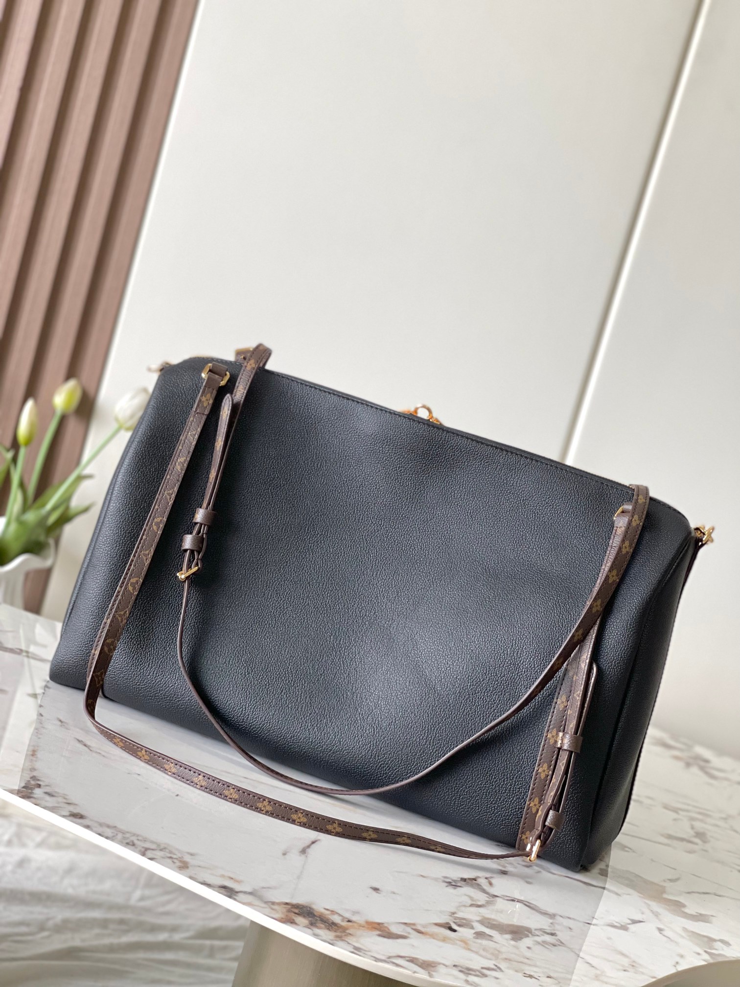 LOUIS VUITTON - LV Express Leather Shoulder Travel Bag Large Black