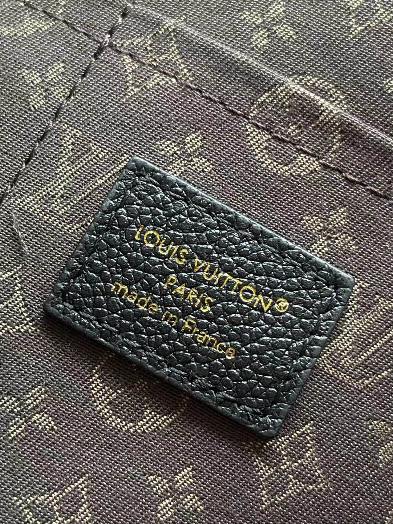 LOUIS VUITTON - LV Express Leather Shoulder Travel Bag Large Black