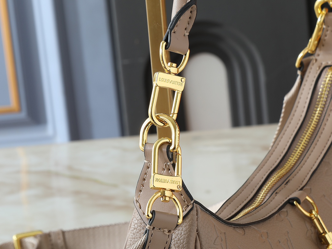 LOUIS VUITTON - LV Loop Leather Moon Bag Handbag