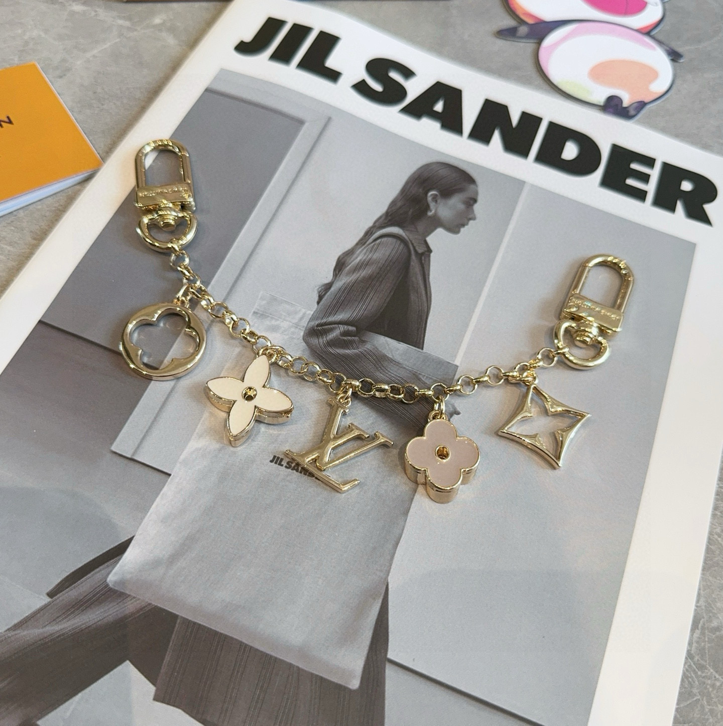 LOUIS VUITTON - LV Fleur de Monogram Bag Chain