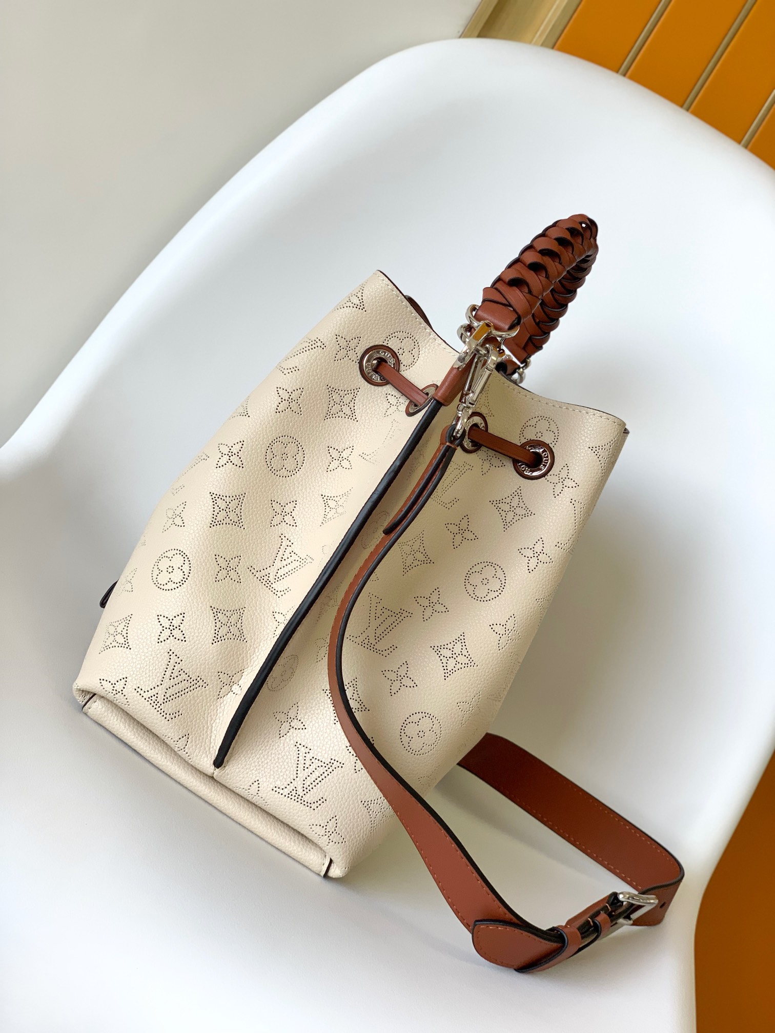 LOUIS VUITTON - LV Muria Leather Bucket Shoulder Hand Bag Cream Brown