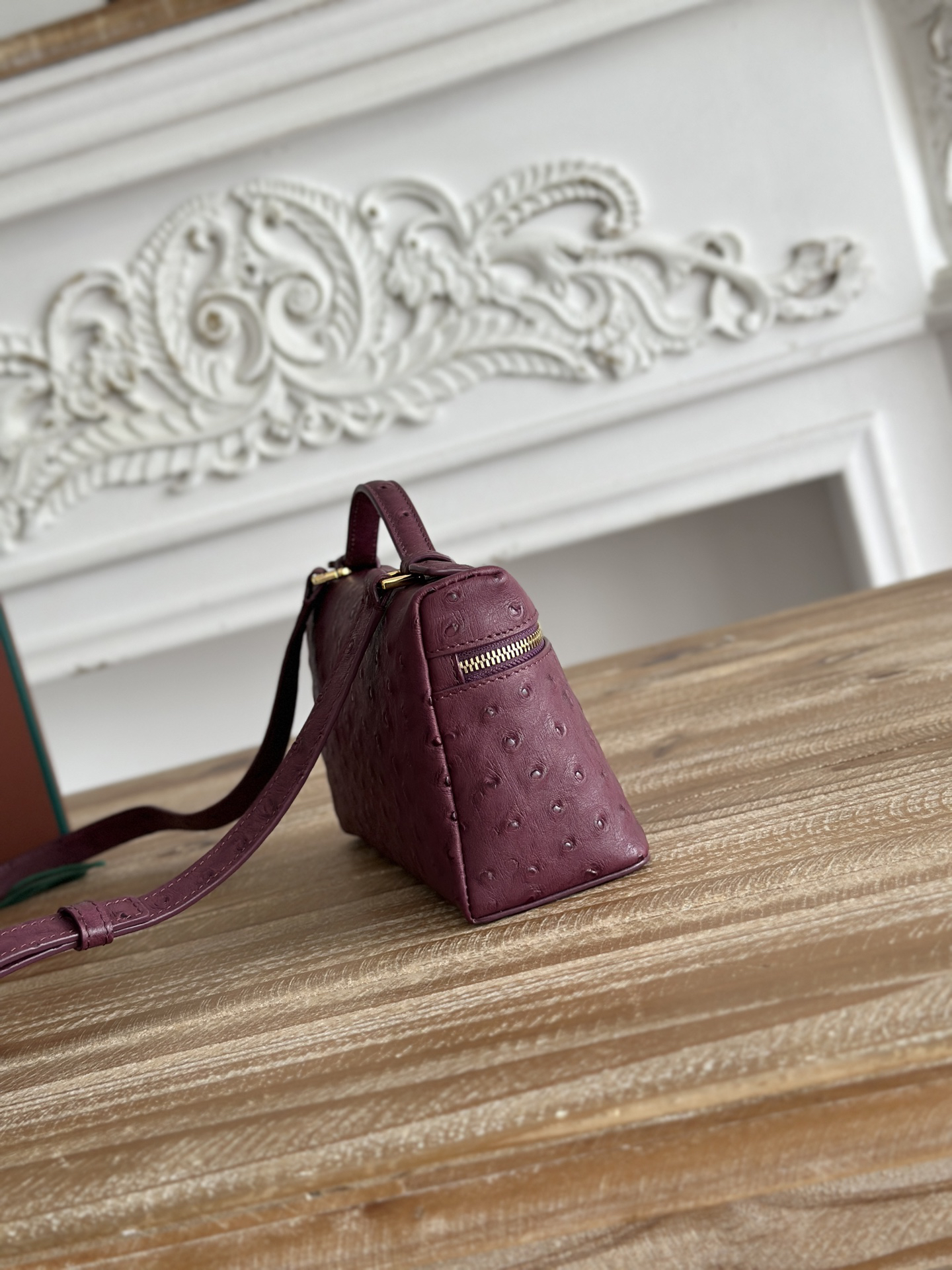 Loro Piana ExtraPocket L19 Ostrich Pattern Leather Box Shoulder Handle Crossbody Bag Wine Red