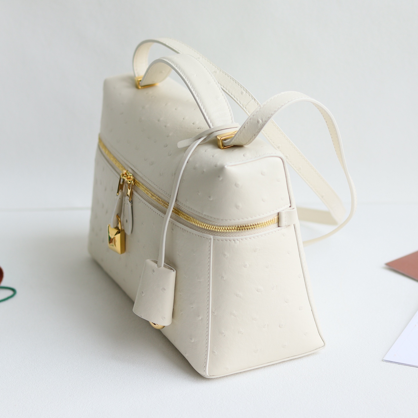 Loro Piana Extra Bag L27 Ostrich Pattern Leather Shoulder Handle Crossbody Bag White