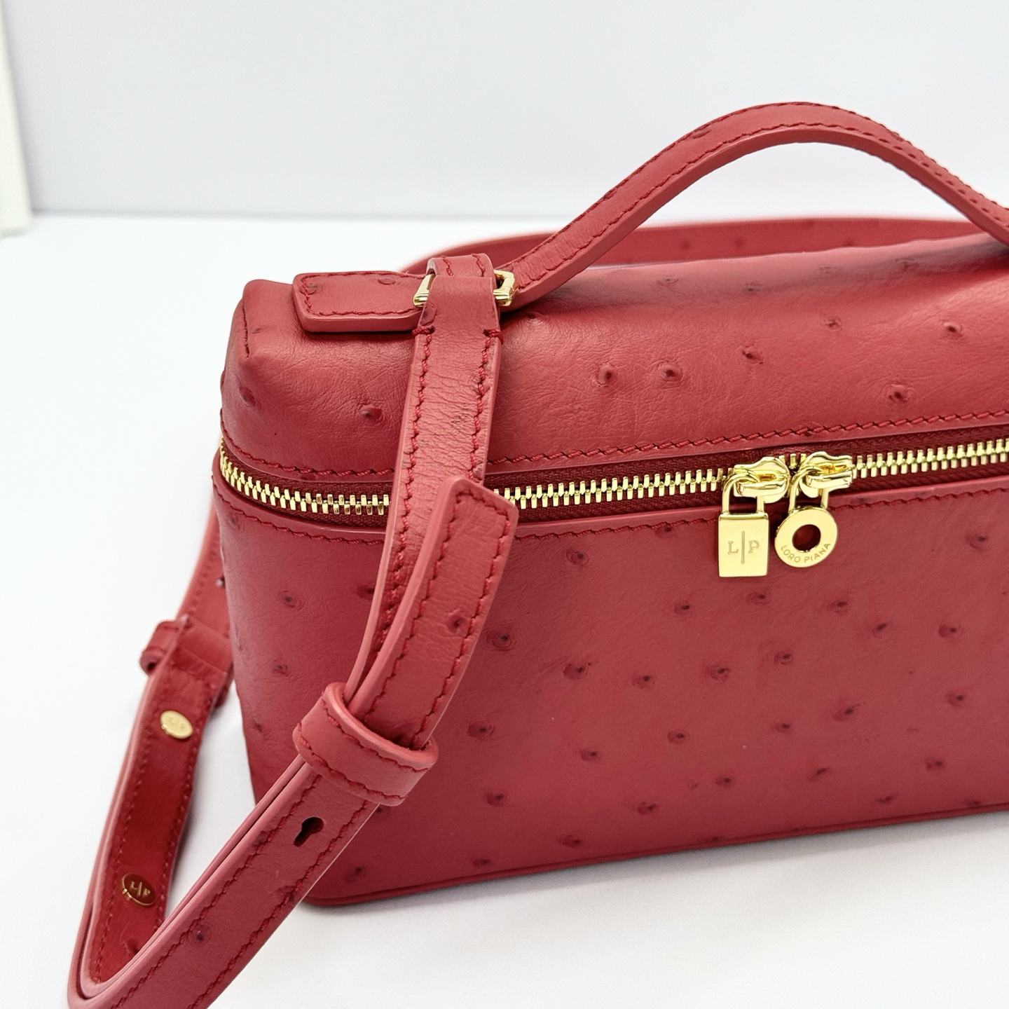 Loro Piana ExtraPocket L19 Ostrich Pattern Leather Box Shoulder Handle Crossbody Bag Red