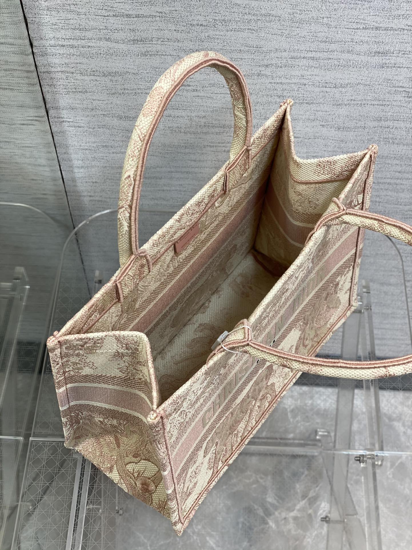 DIOR - BookTote Tiger Embroidered Tote Bag Shopping Bag Handbag Medium Pink