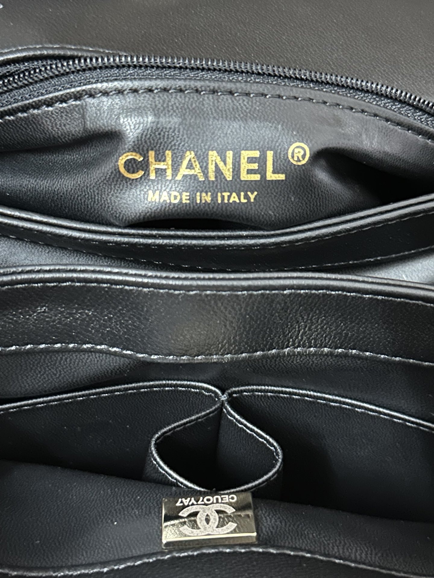 Chanel-trendy cc bag