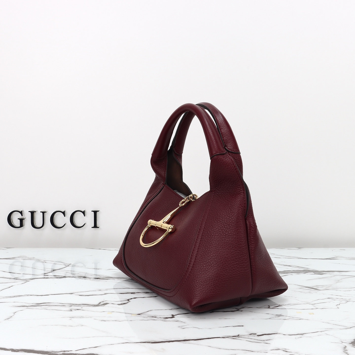 Gucci- Softbit series semi horseneck buckle leather bag