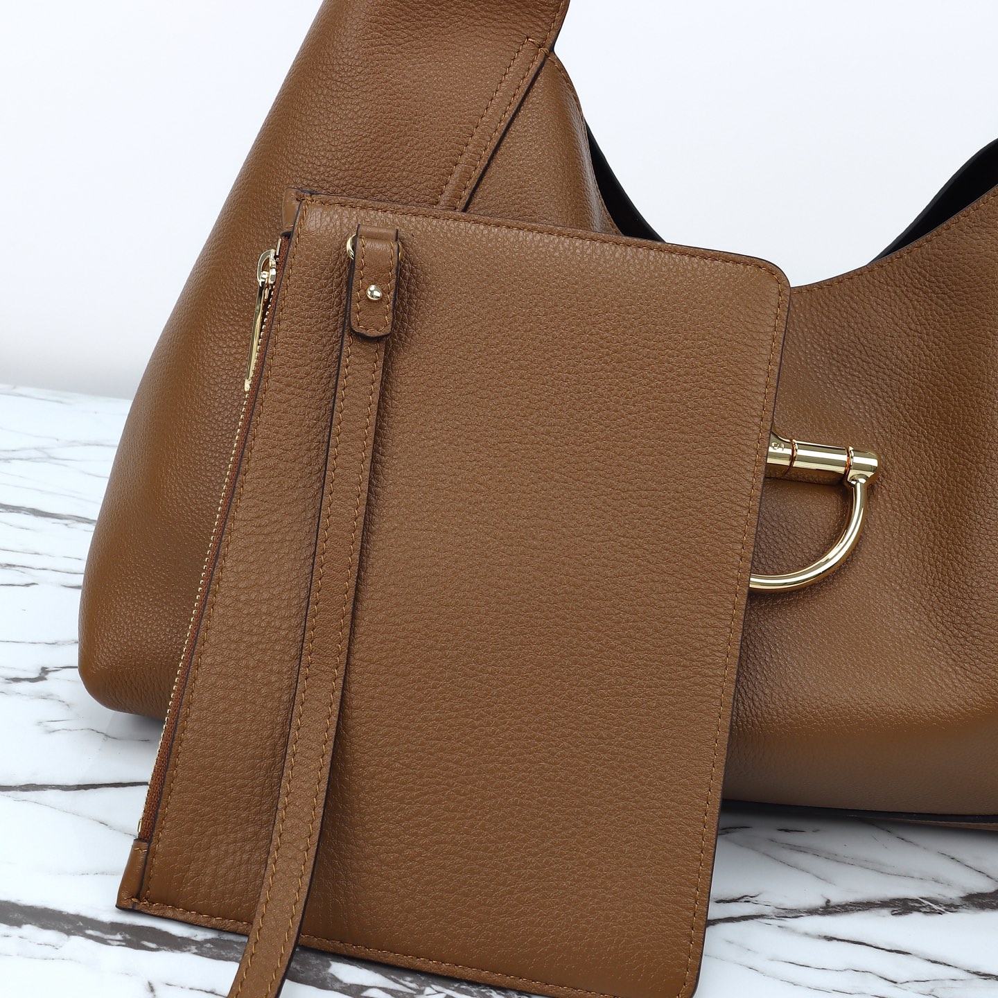 Gucci- Softbit series semi horseneck buckle leather bag