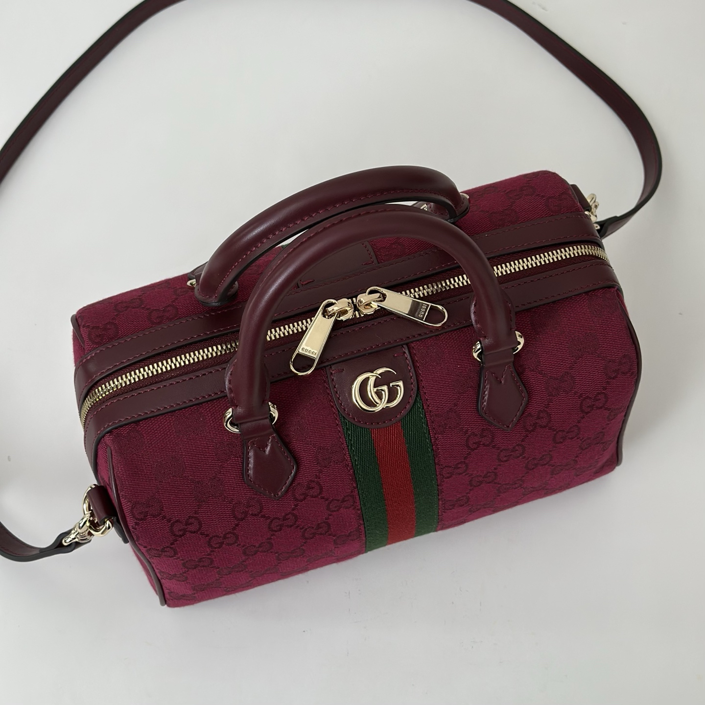 GUCCI - Classic Logo Canvas Crossbody Handbag Red