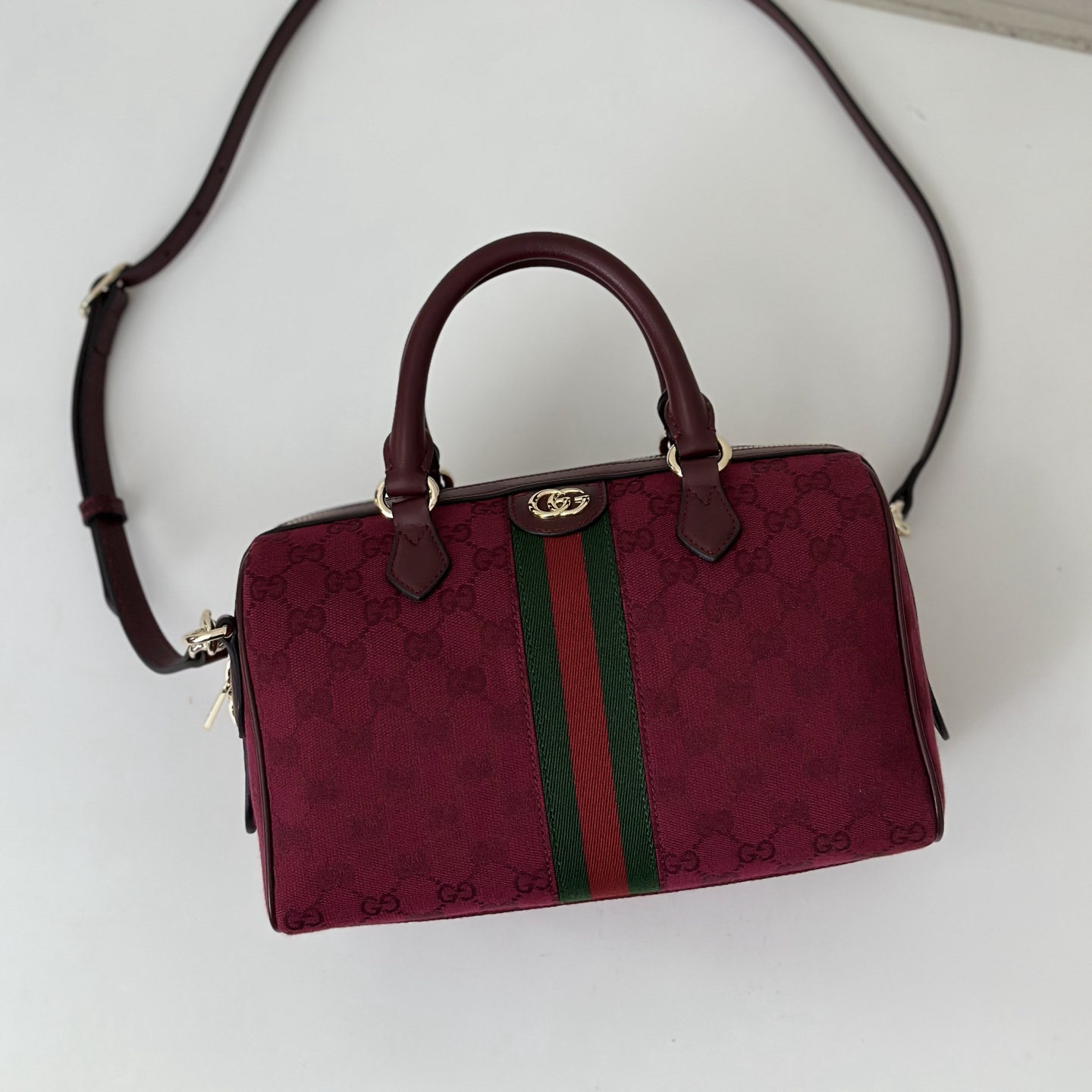 GUCCI - Classic Logo Canvas Crossbody Handbag Red