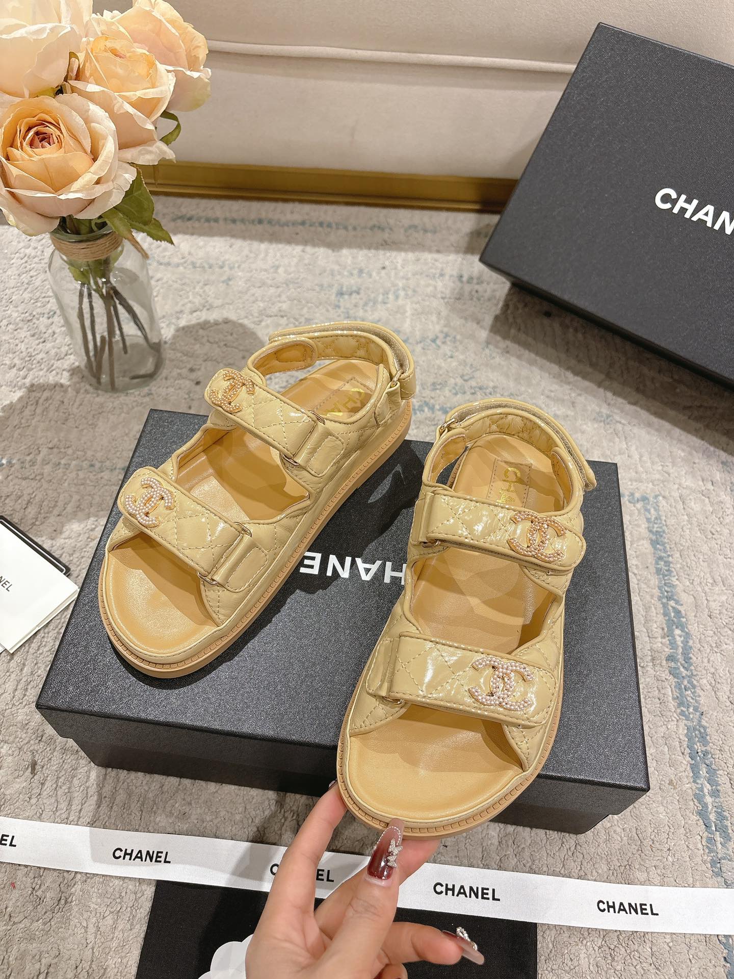 CHANEL-Velcro Cowhide Denim Fabric with Resin Buckle Paired with Sandals