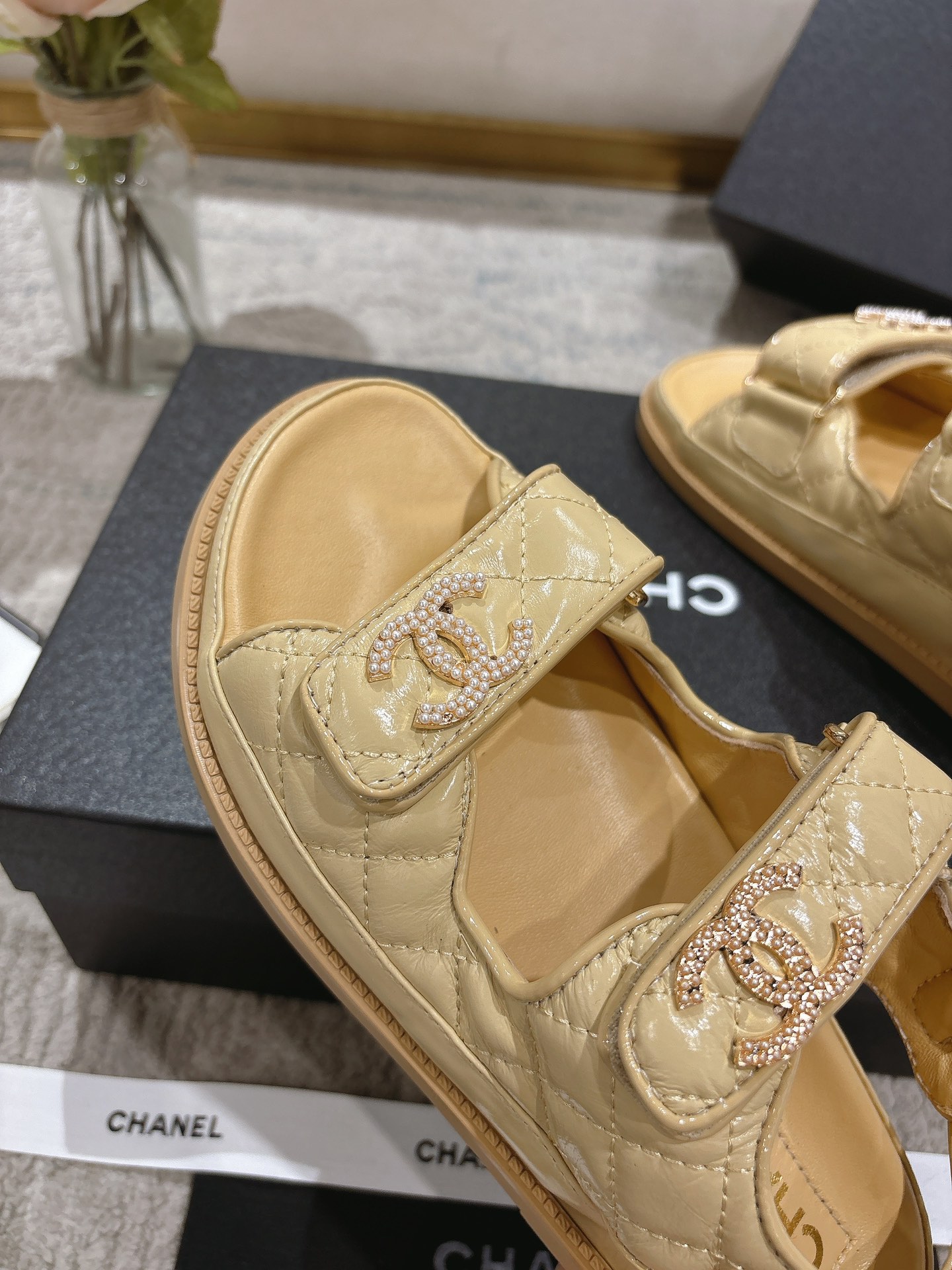 CHANEL-Velcro Cowhide Denim Fabric with Resin Buckle Paired with Sandals