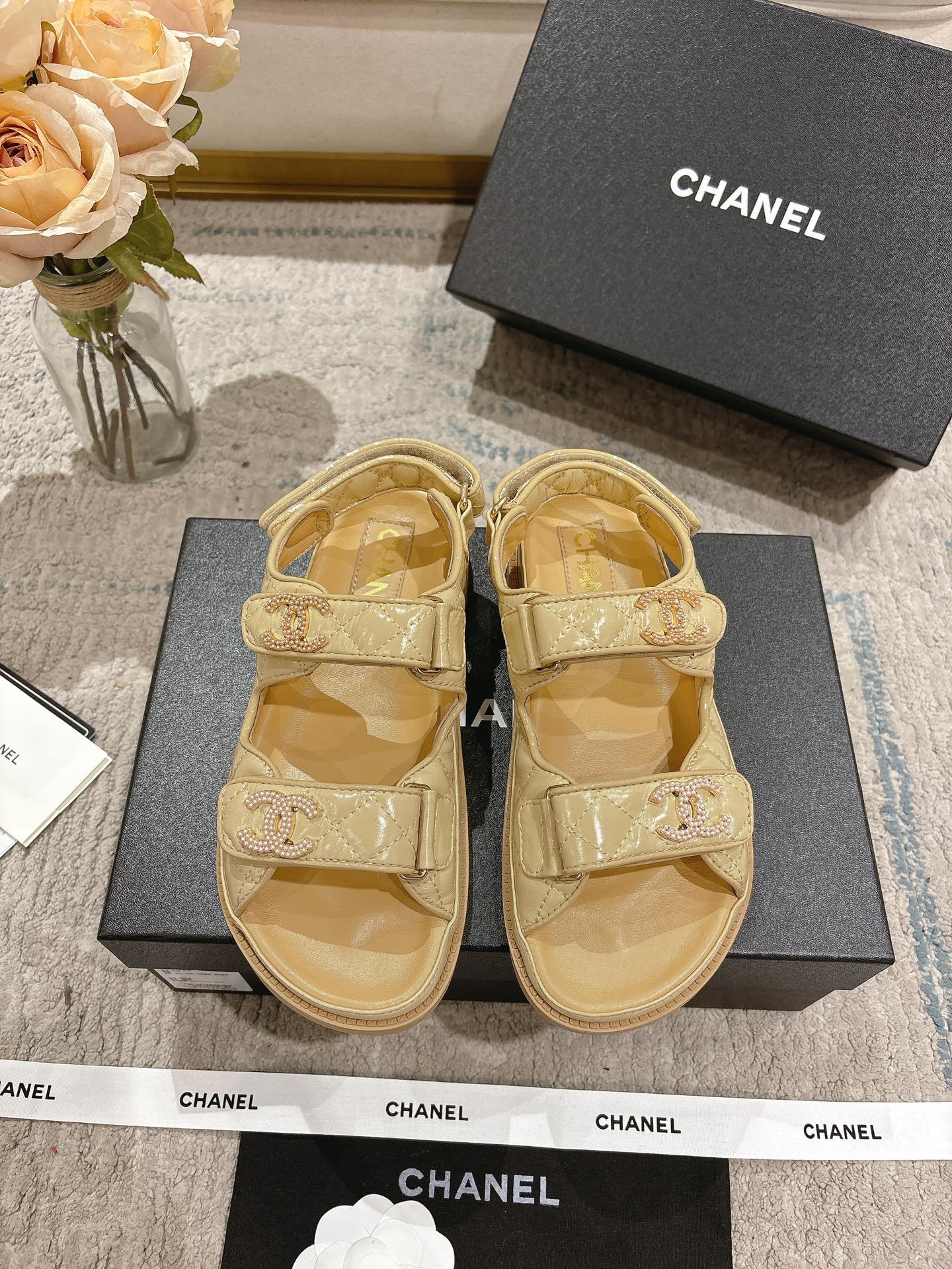 CHANEL-Velcro Cowhide Denim Fabric with Resin Buckle Paired with Sandals