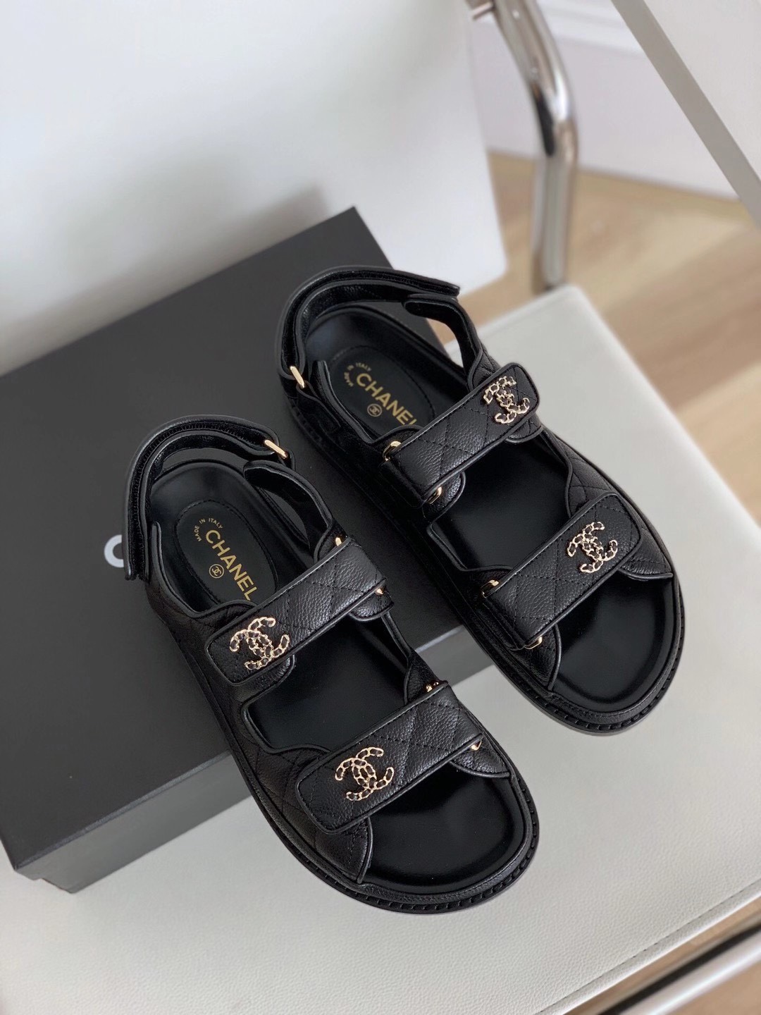 CHANEL-Velcro Cowhide Denim Fabric with Resin Buckle Paired with Sandals