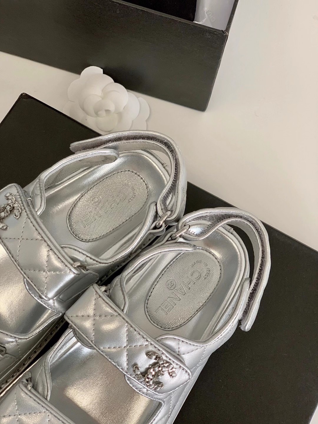 CHANEL-Velcro Cowhide Denim Fabric with Resin Buckle Paired with Sandals