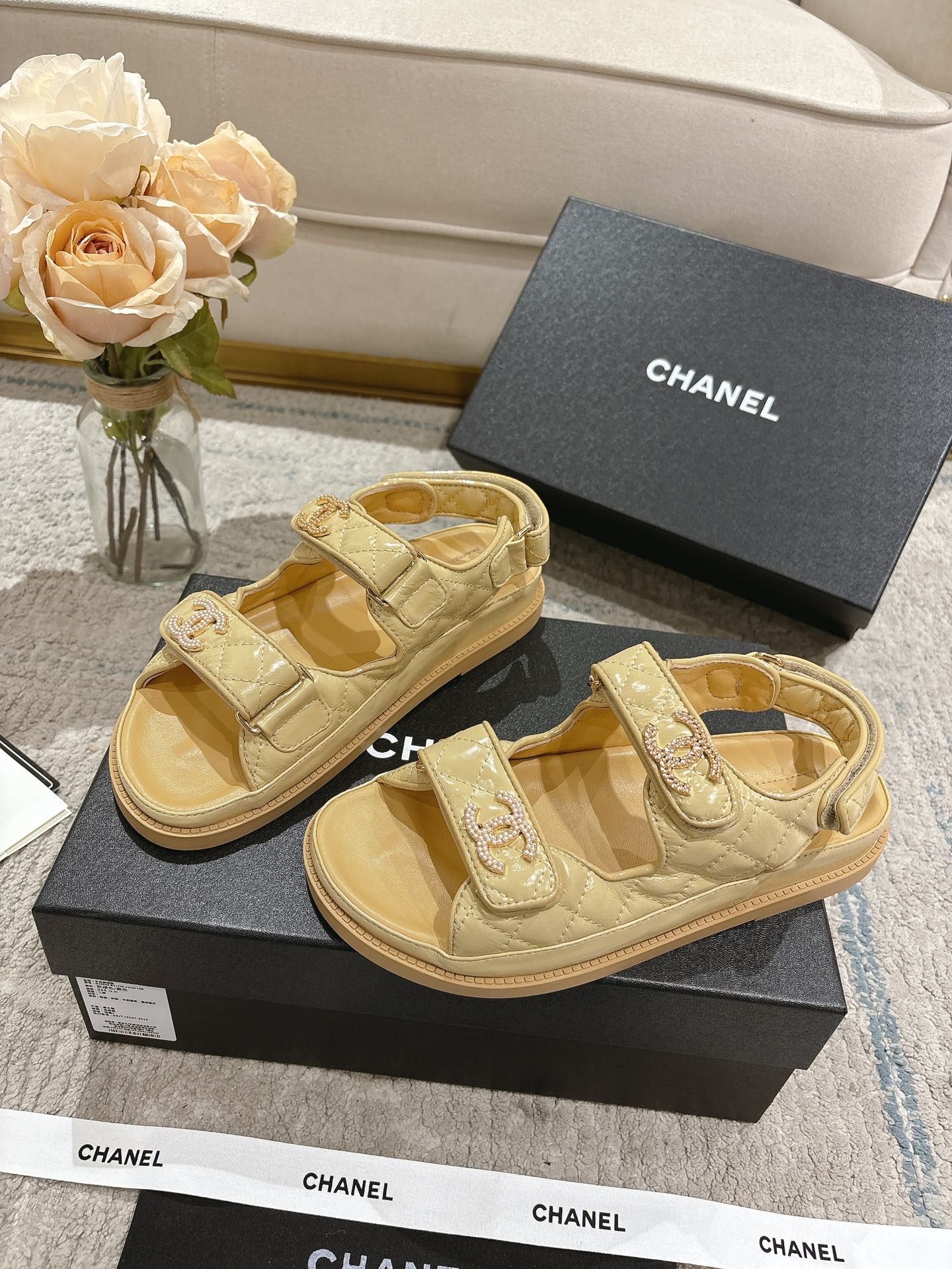 CHANEL-Velcro Cowhide Denim Fabric with Resin Buckle Paired with Sandals