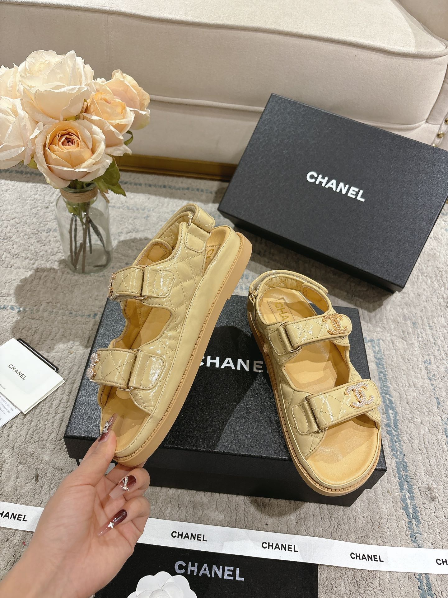 CHANEL-Velcro Cowhide Denim Fabric with Resin Buckle Paired with Sandals