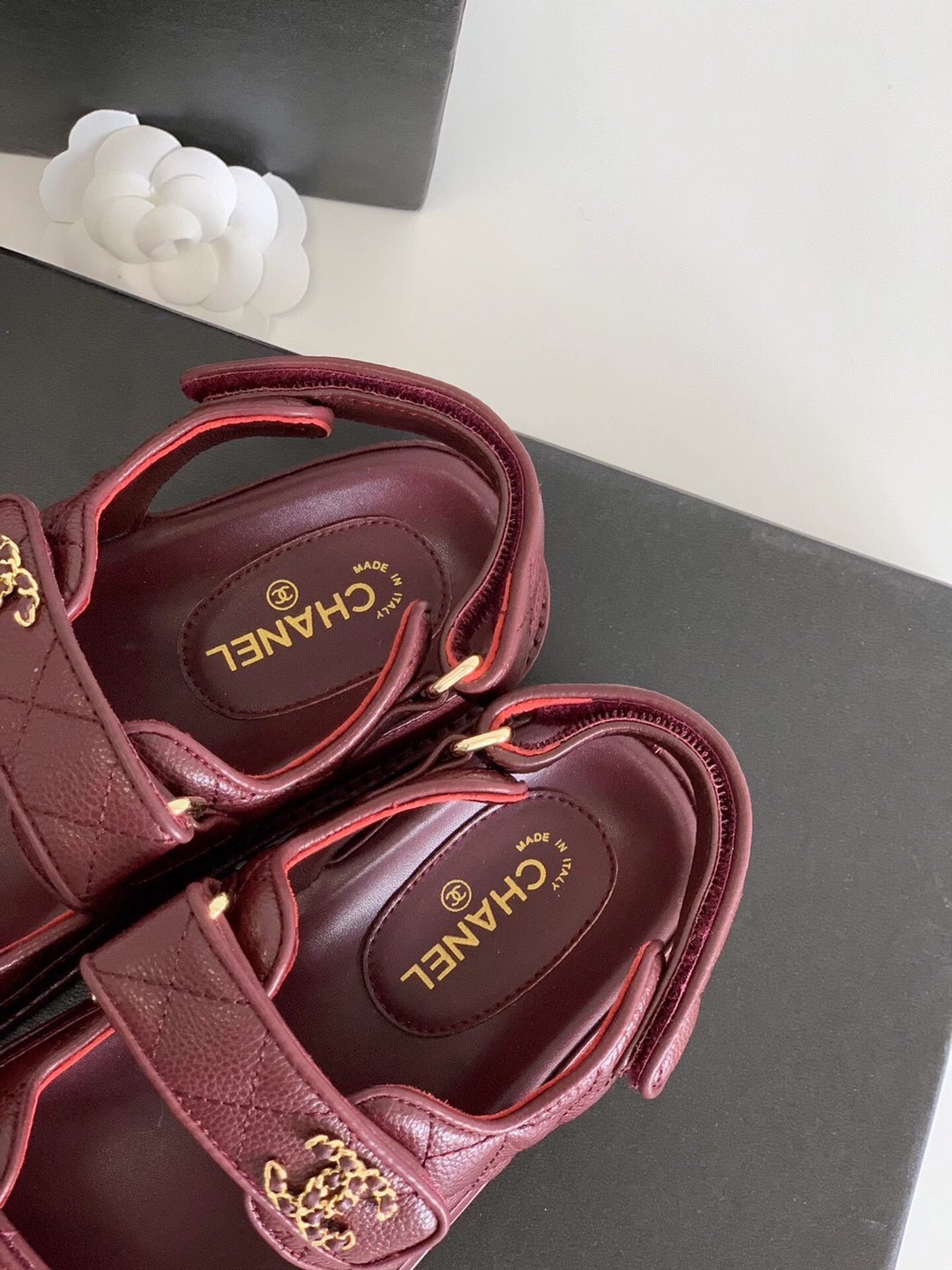 CHANEL-Velcro Cowhide Denim Fabric with Resin Buckle Paired with Sandals