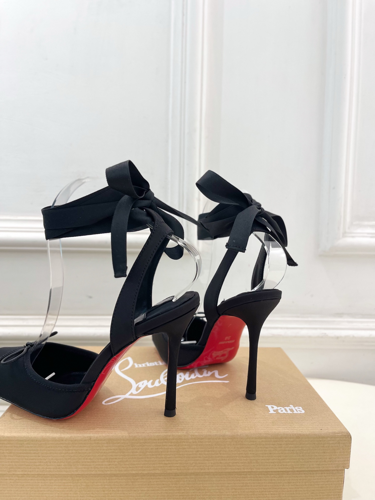 Cistian Louboutin - 25ss latest Cassia Lace Up ballet style lace-up high heels series