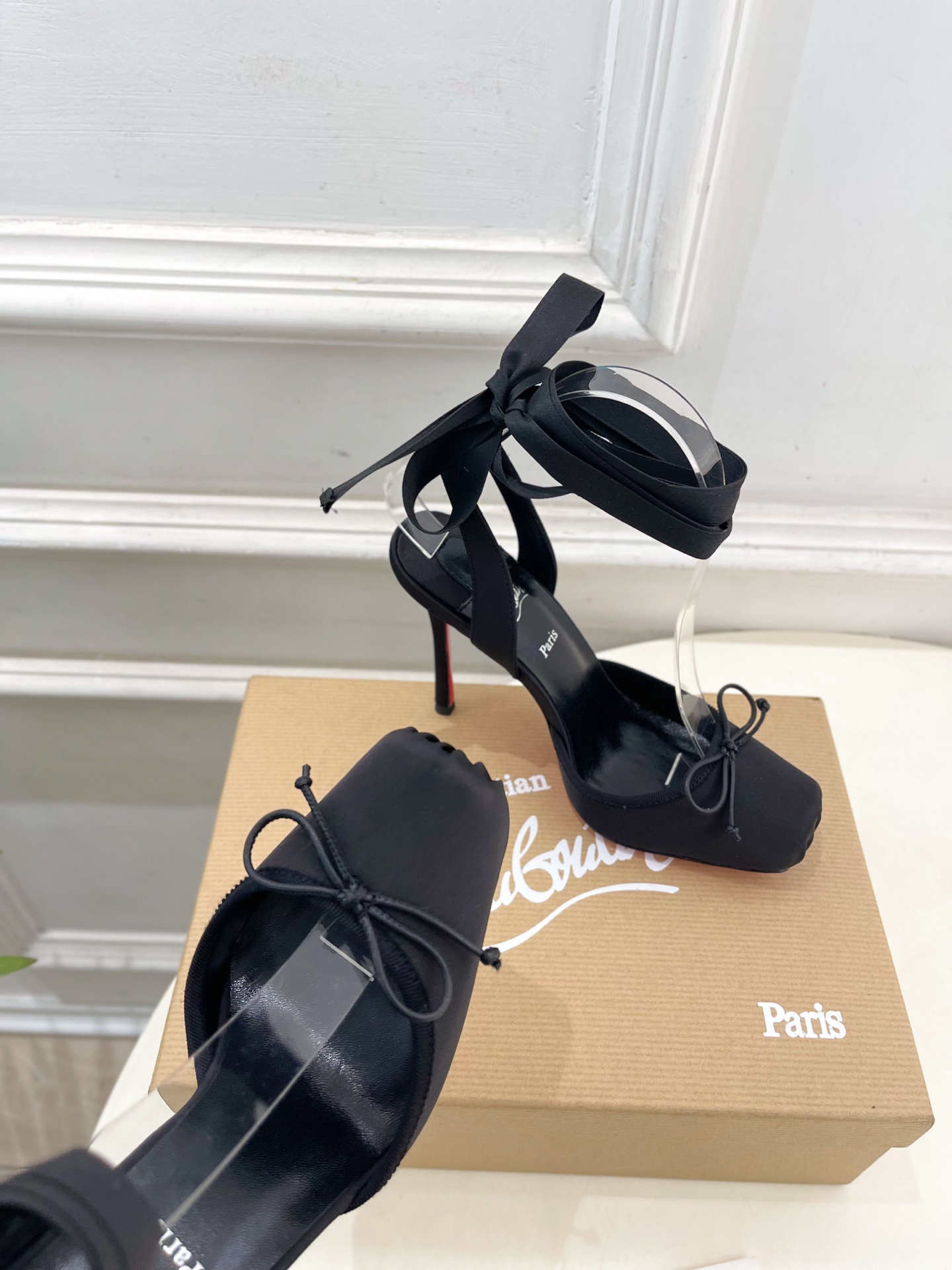 Cistian Louboutin - 25ss latest Cassia Lace Up ballet style lace-up high heels series