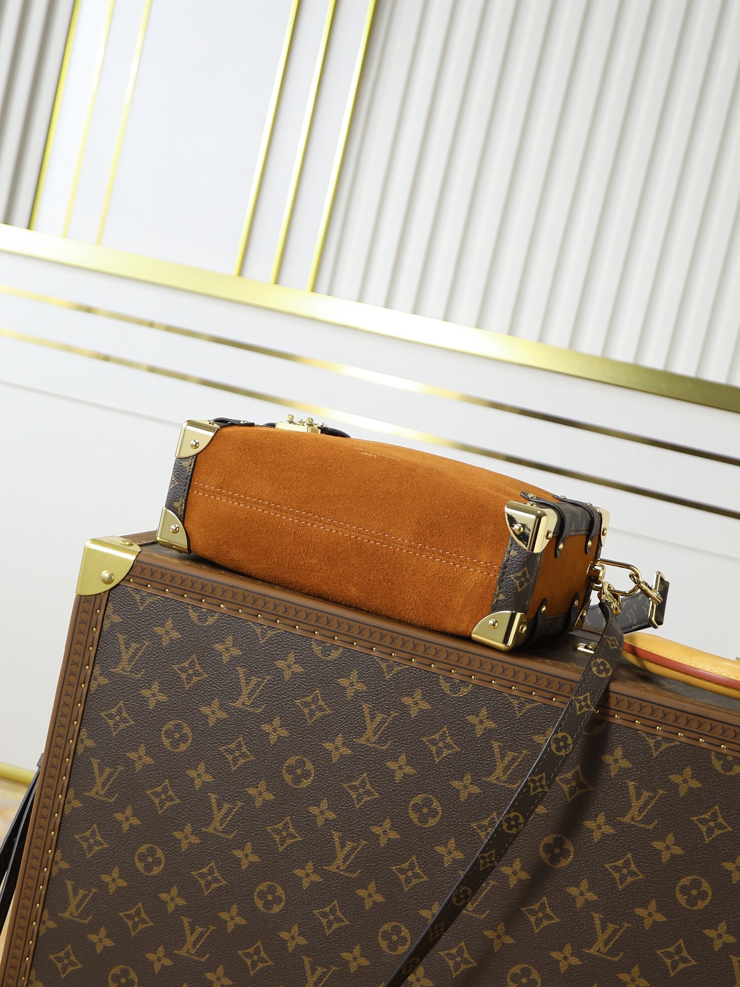 LOUIS VUITTON - LV SIDE TRUNK Suede Box Bag Underarm Bag Shoulder Crossbody Handbag Brown