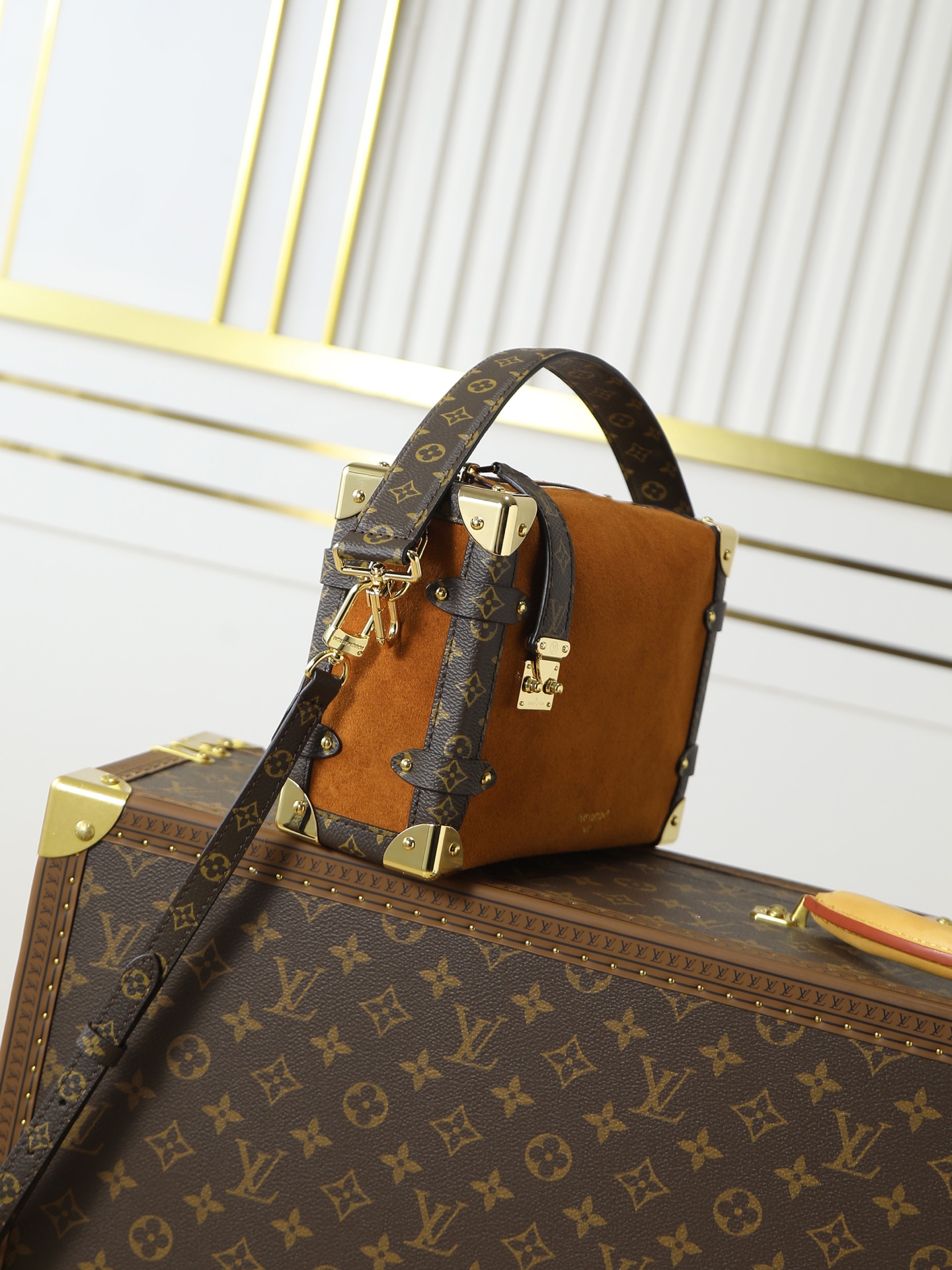 LOUIS VUITTON - LV SIDE TRUNK Suede Box Bag Underarm Bag Shoulder Crossbody Handbag Brown