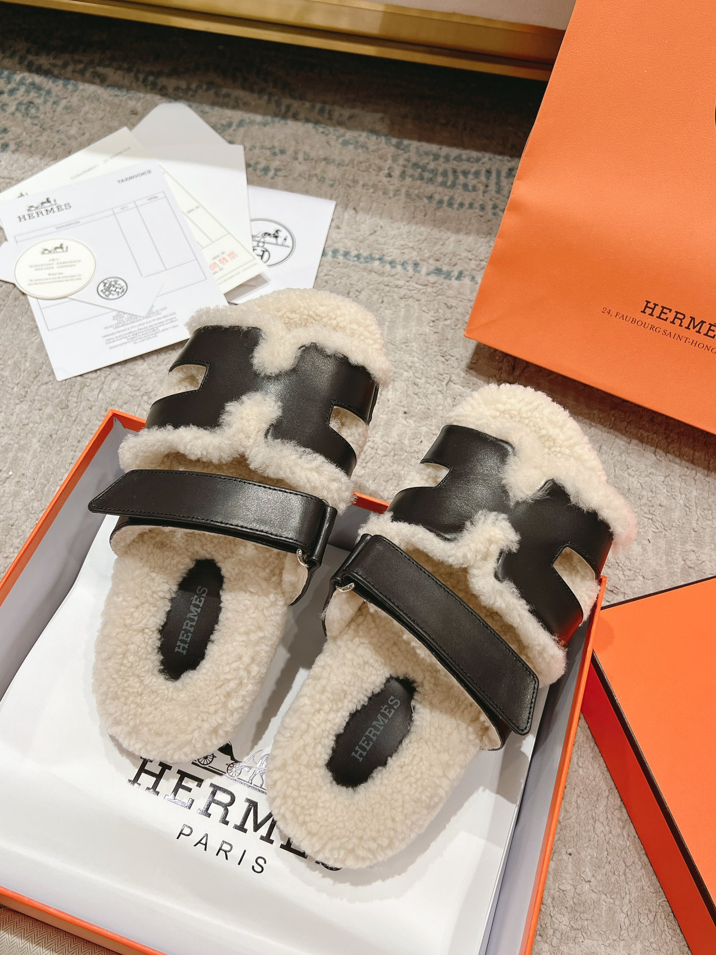 Hermès - Chypre leather sandals