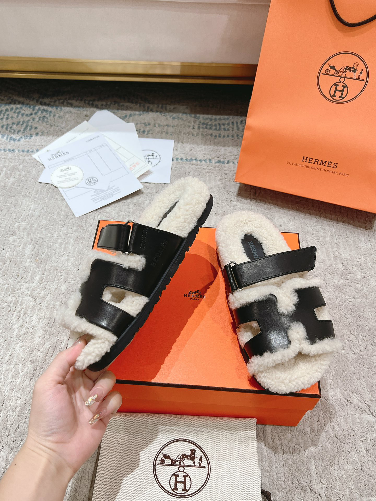 Hermès - Chypre leather sandals