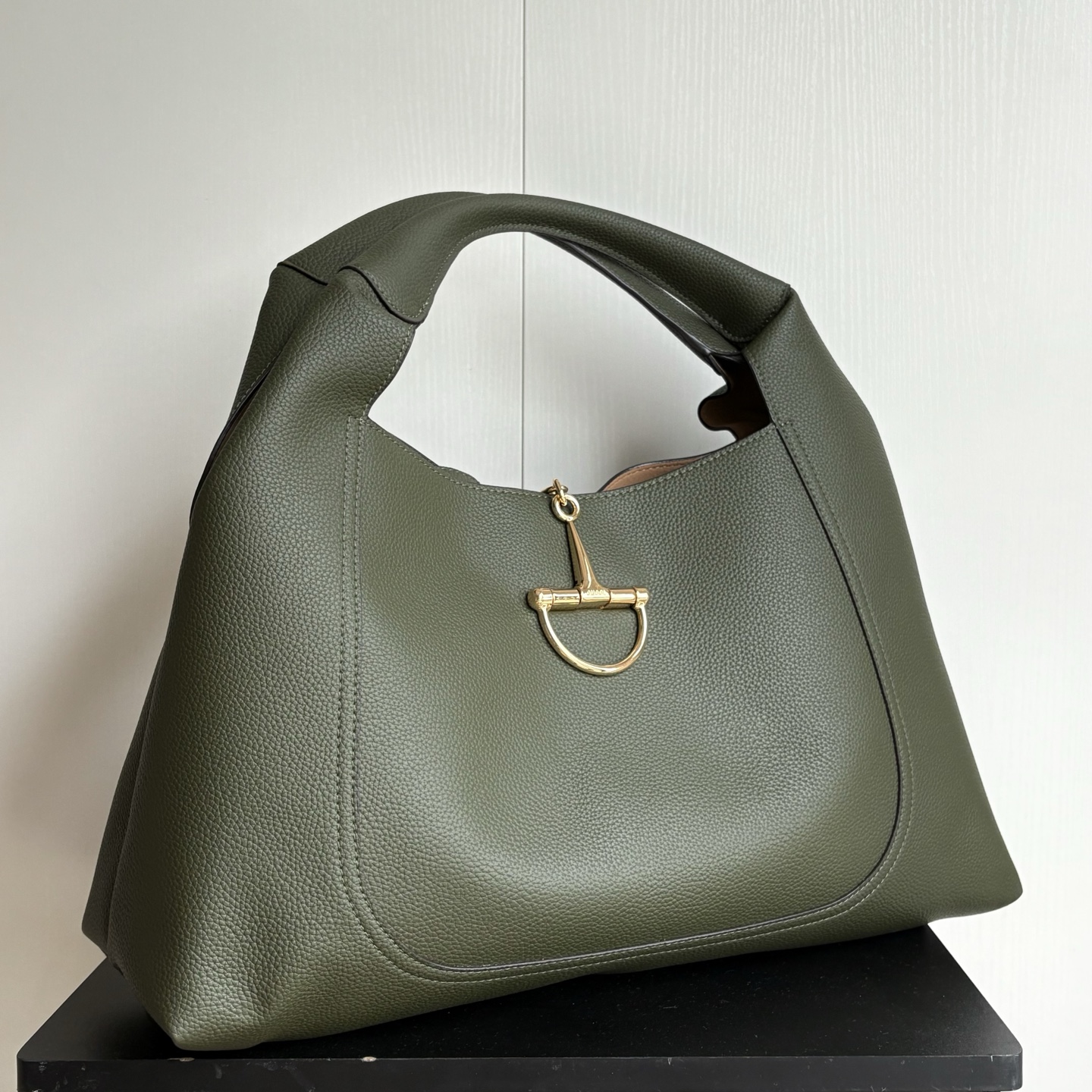 Gucci – Softbit Series Oversized Shoulder Bag (Forest Green)