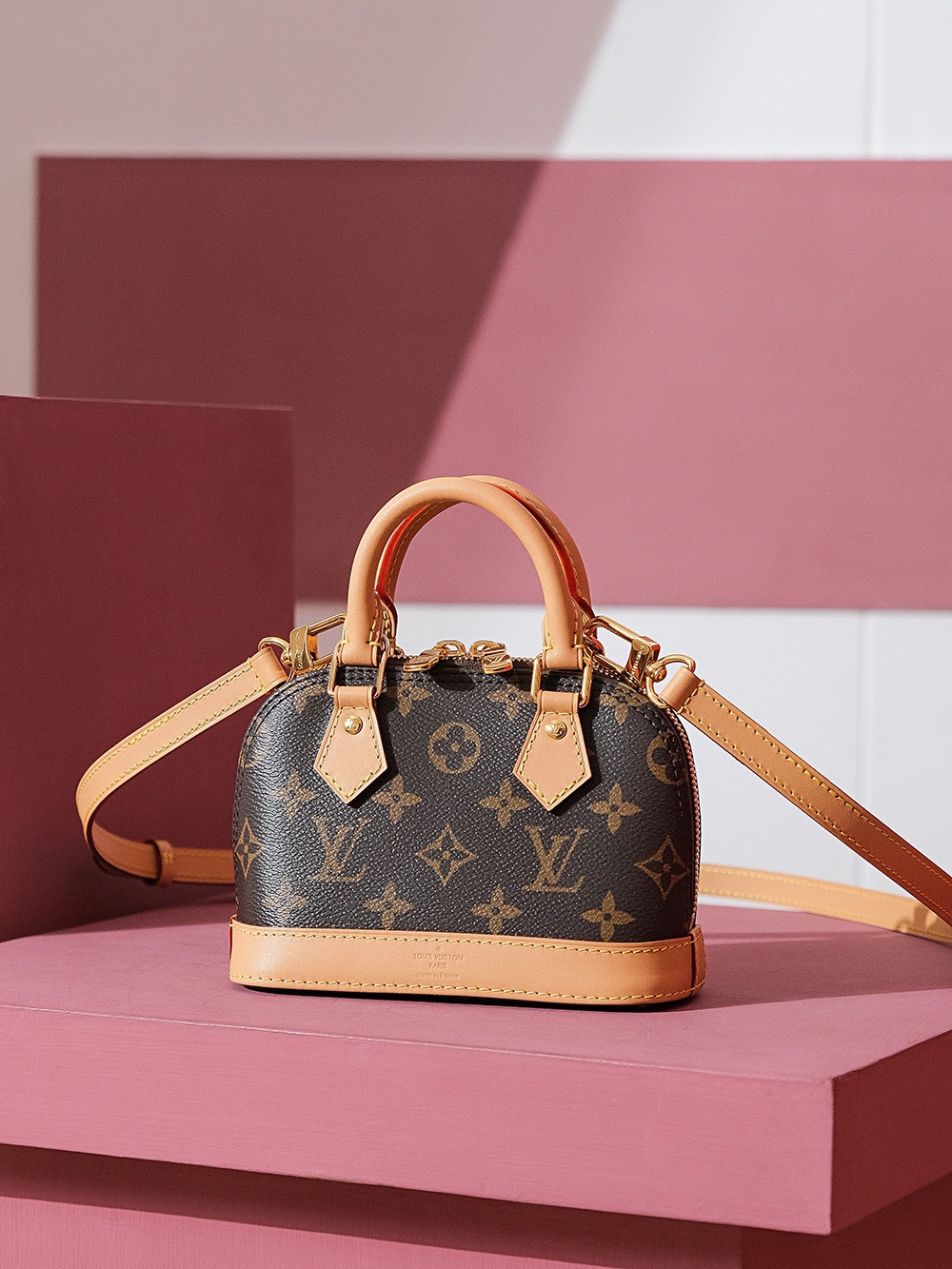 LV-Alma Nano handbag