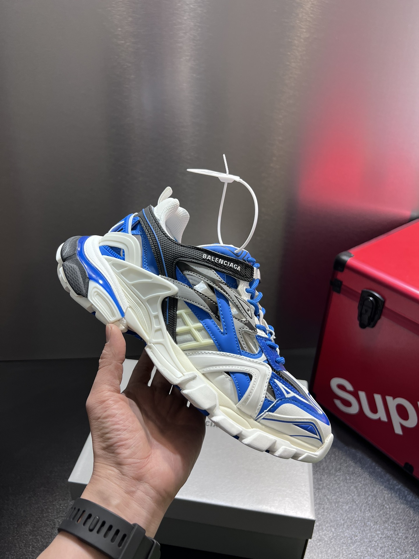 Balenciaga Track 2.0 Comfortable and Versatile Low-Top Chunk Shoes for Men, Blue