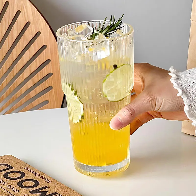 Large Capacity Glass Tumbler with Vertical Stripes & Lid - Stylish Cold Drink Cup for Juice, Iced Coffee & Water