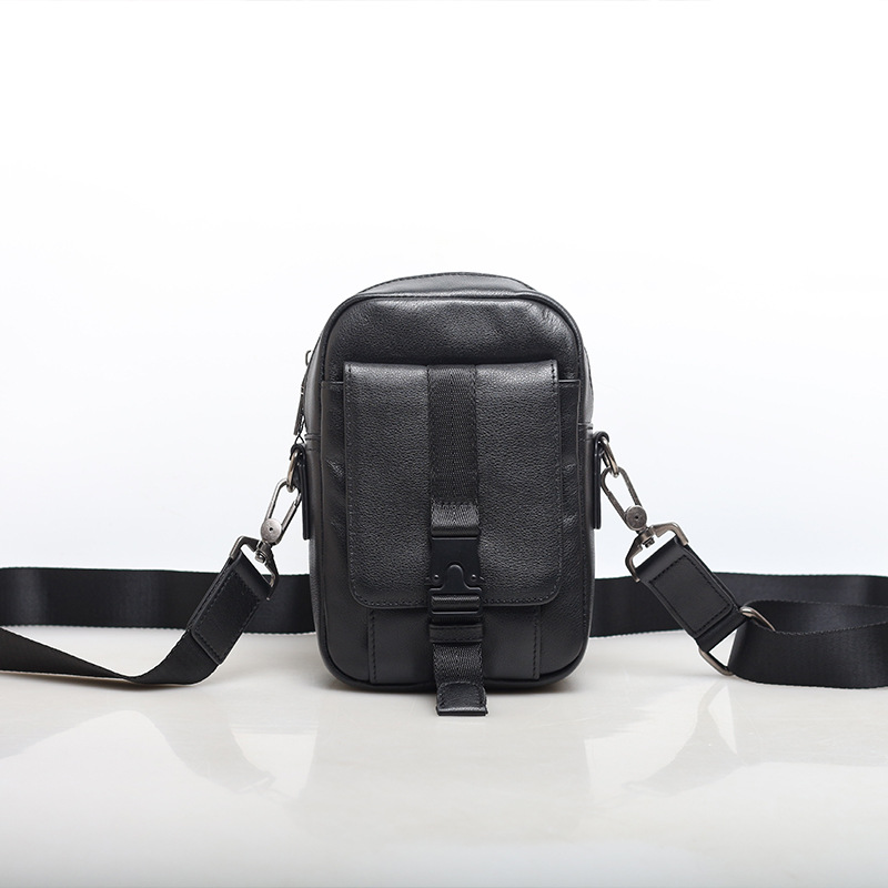 Nova Compact Crossbody – Matte Black