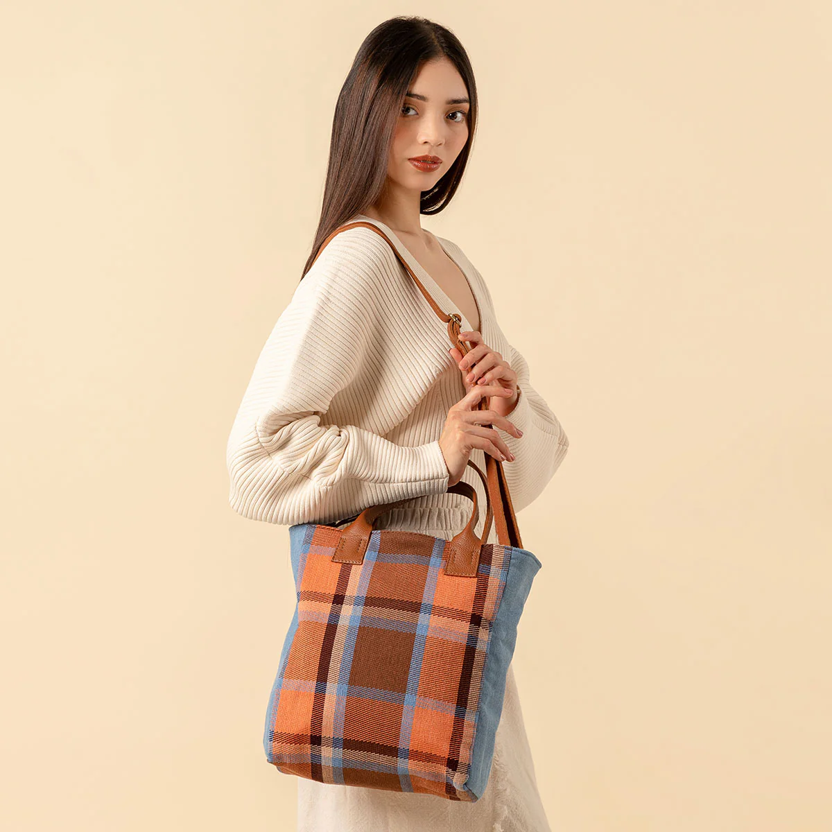 Ana Tote-to-Crossbody