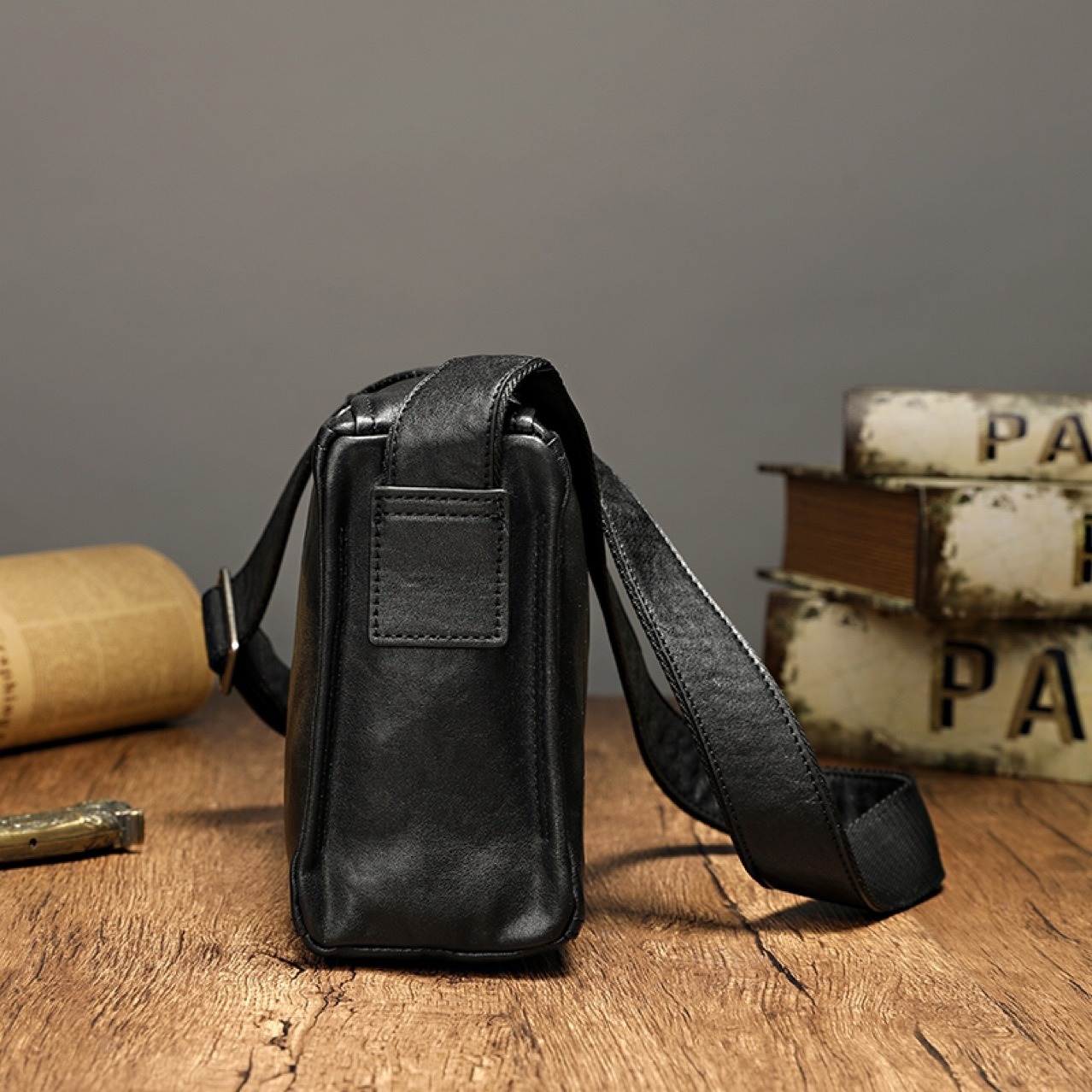 Black Full-Grain Leather Messenger Crossbody Bag