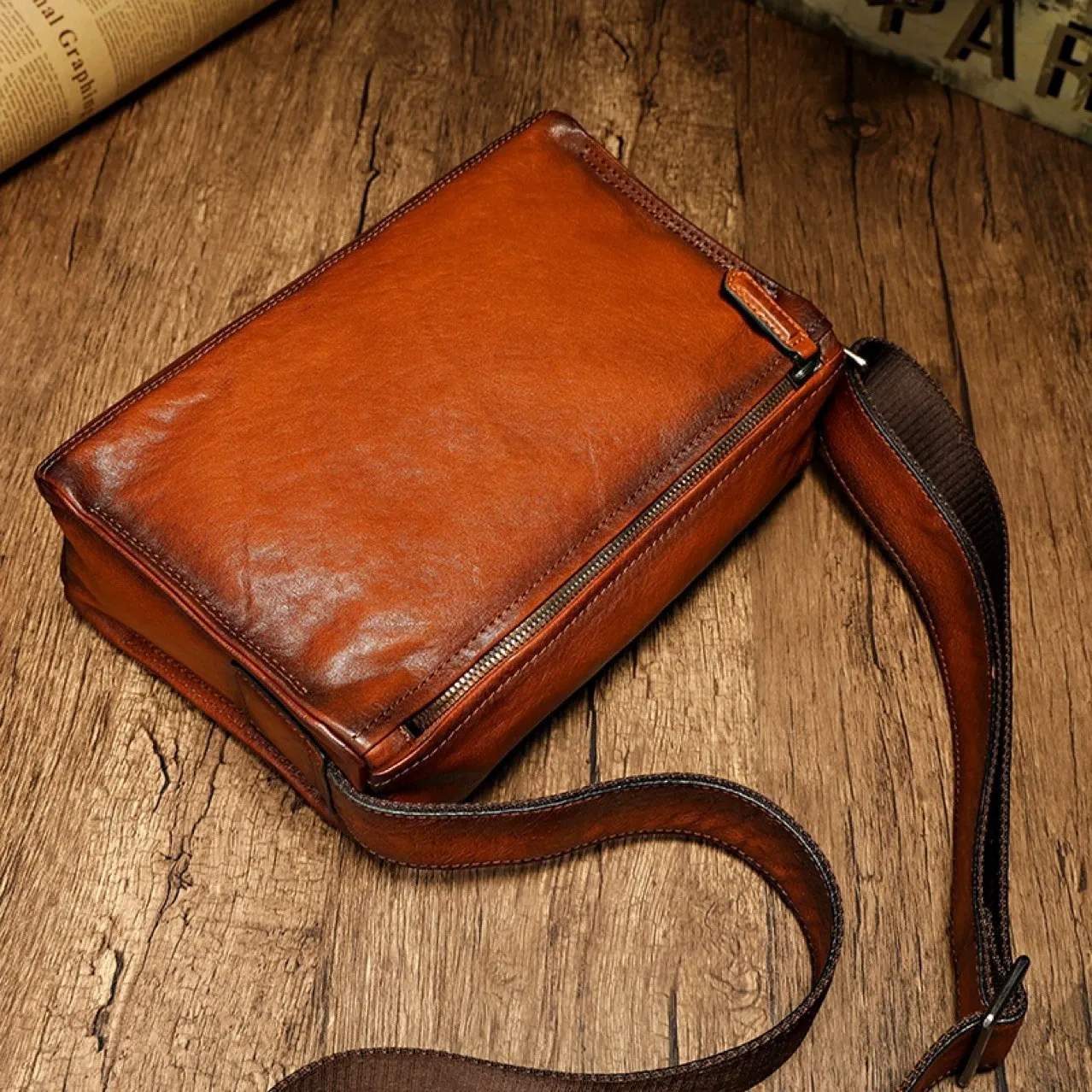 Vintage Full-Grain Leather Messenger Crossbody Bag