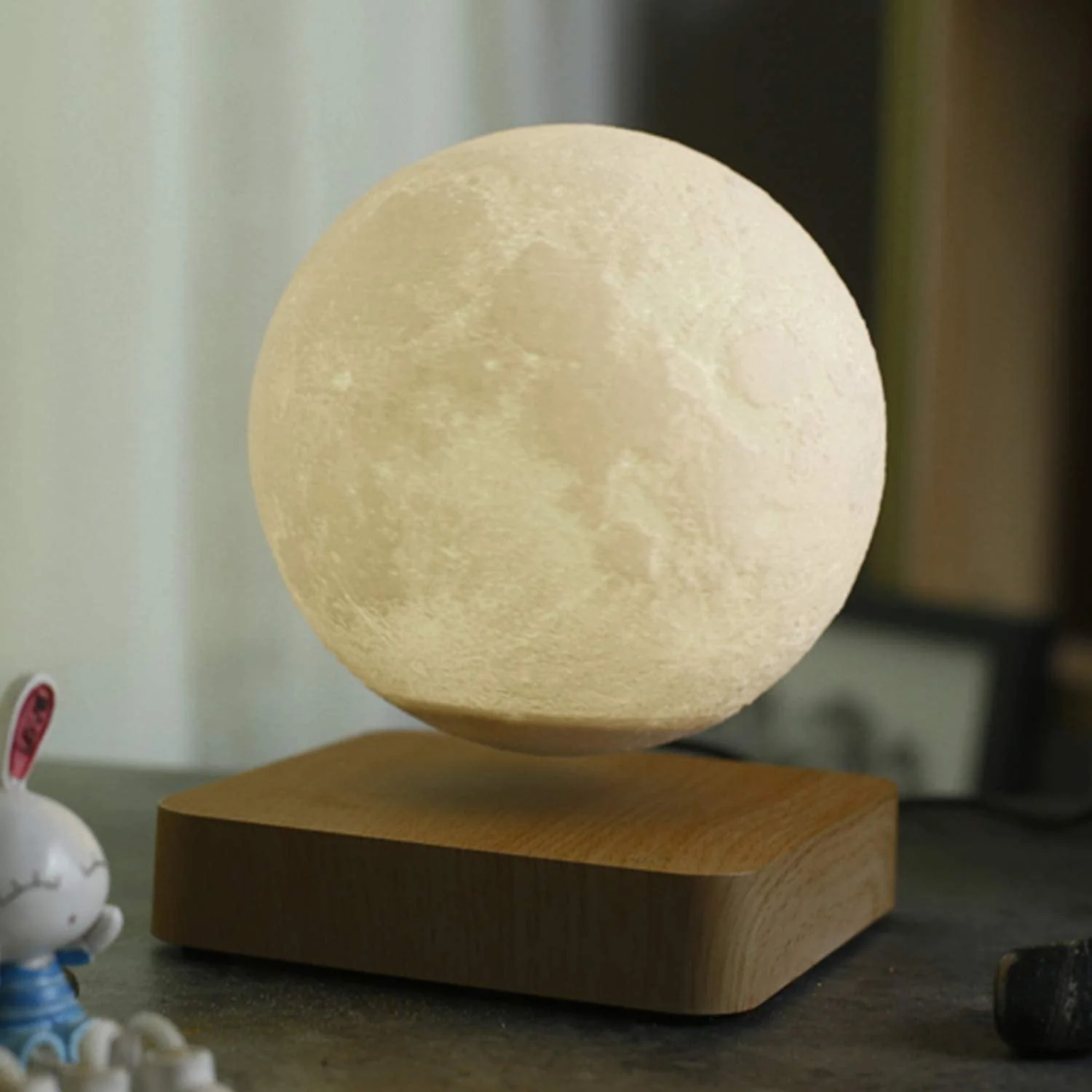 LunaFloat™ – Levitating Moon Lamp & Free Shipping