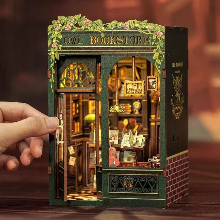 Mini Owl Bookstore