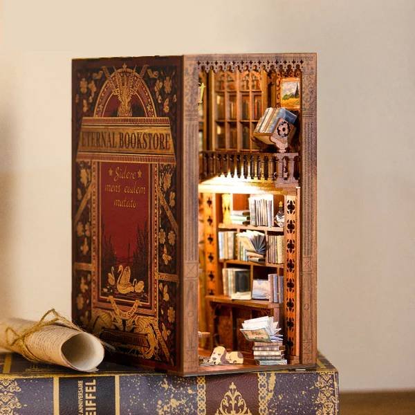 DIY Book Nook -The Bookstore
