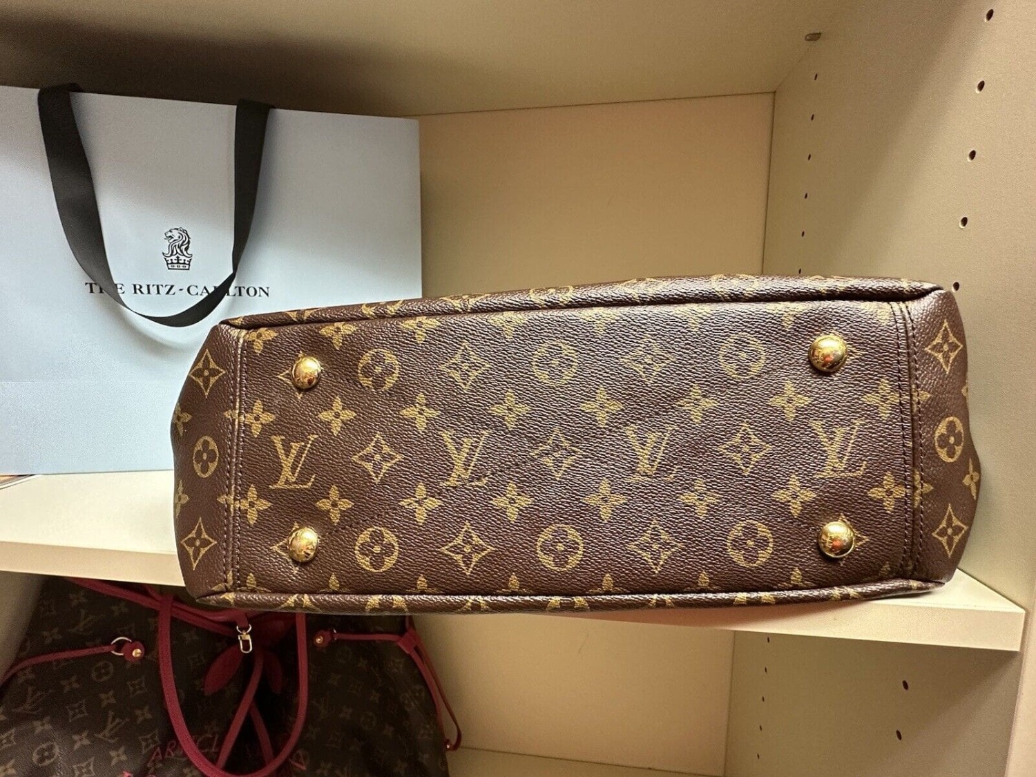 Louis Vuitton Monogram Canvas Pallas M50067 Litchi