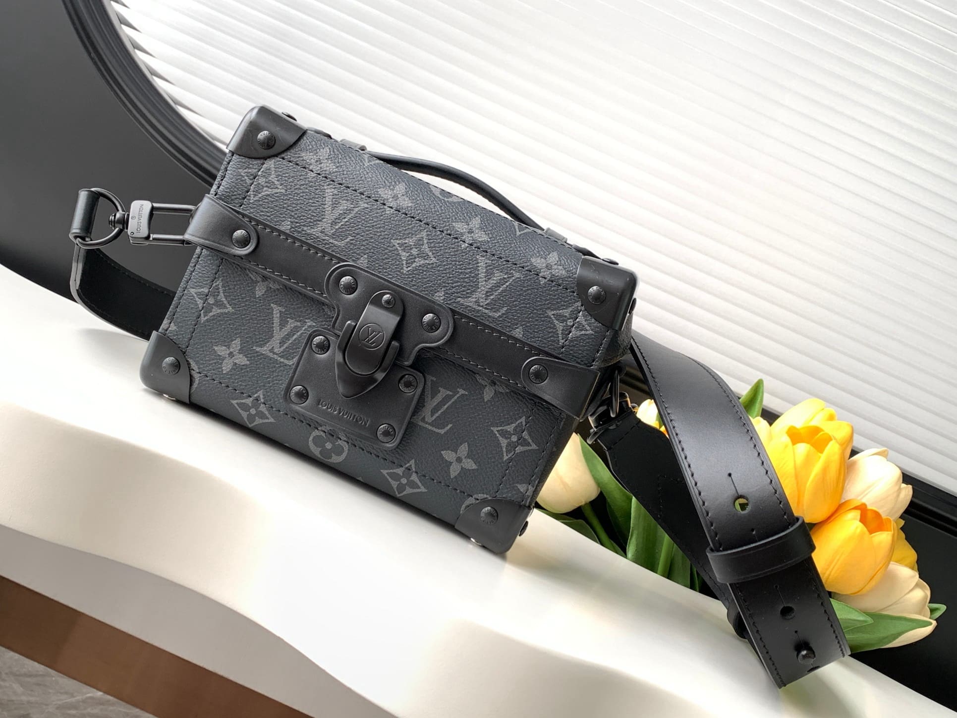 Louis Vuitton M11743 Soul Trunk