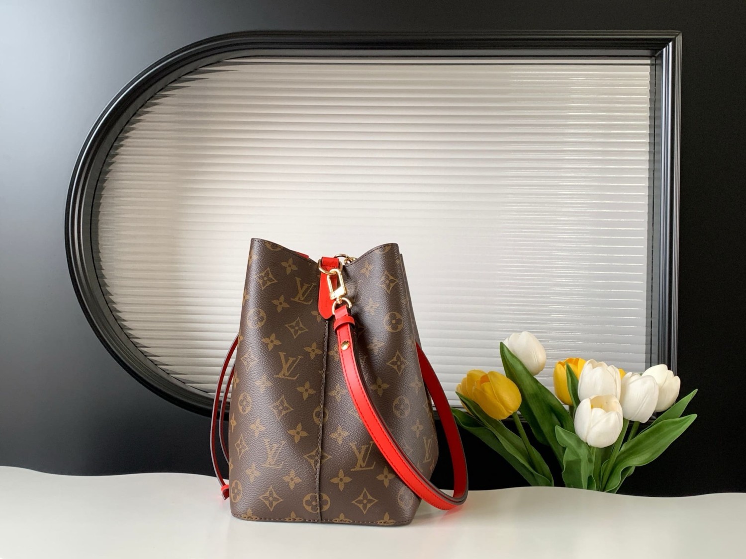 LOUIS VUITTON NéoNoé MM M44021