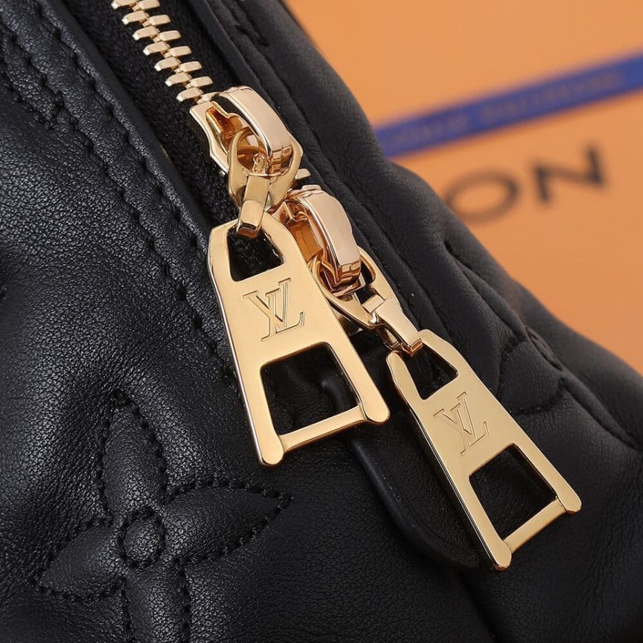 Louis Vuitton M59793 Alma BB