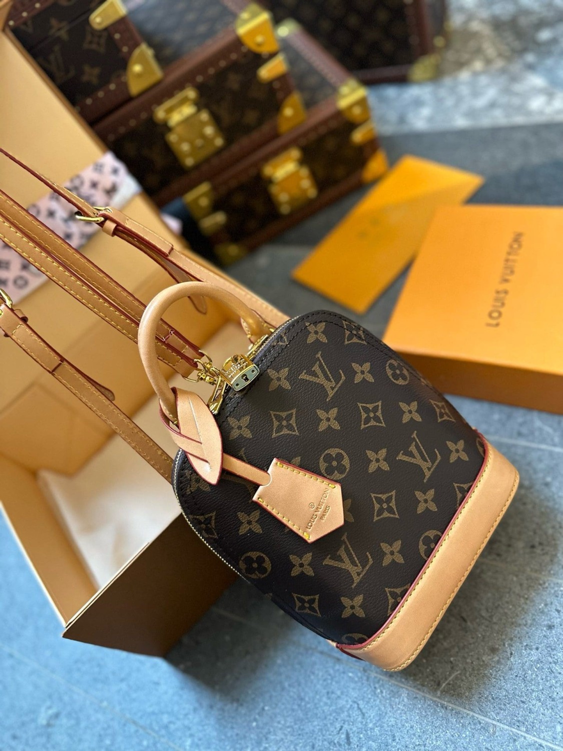 Louis Vuitton M47132 Alma Backpack