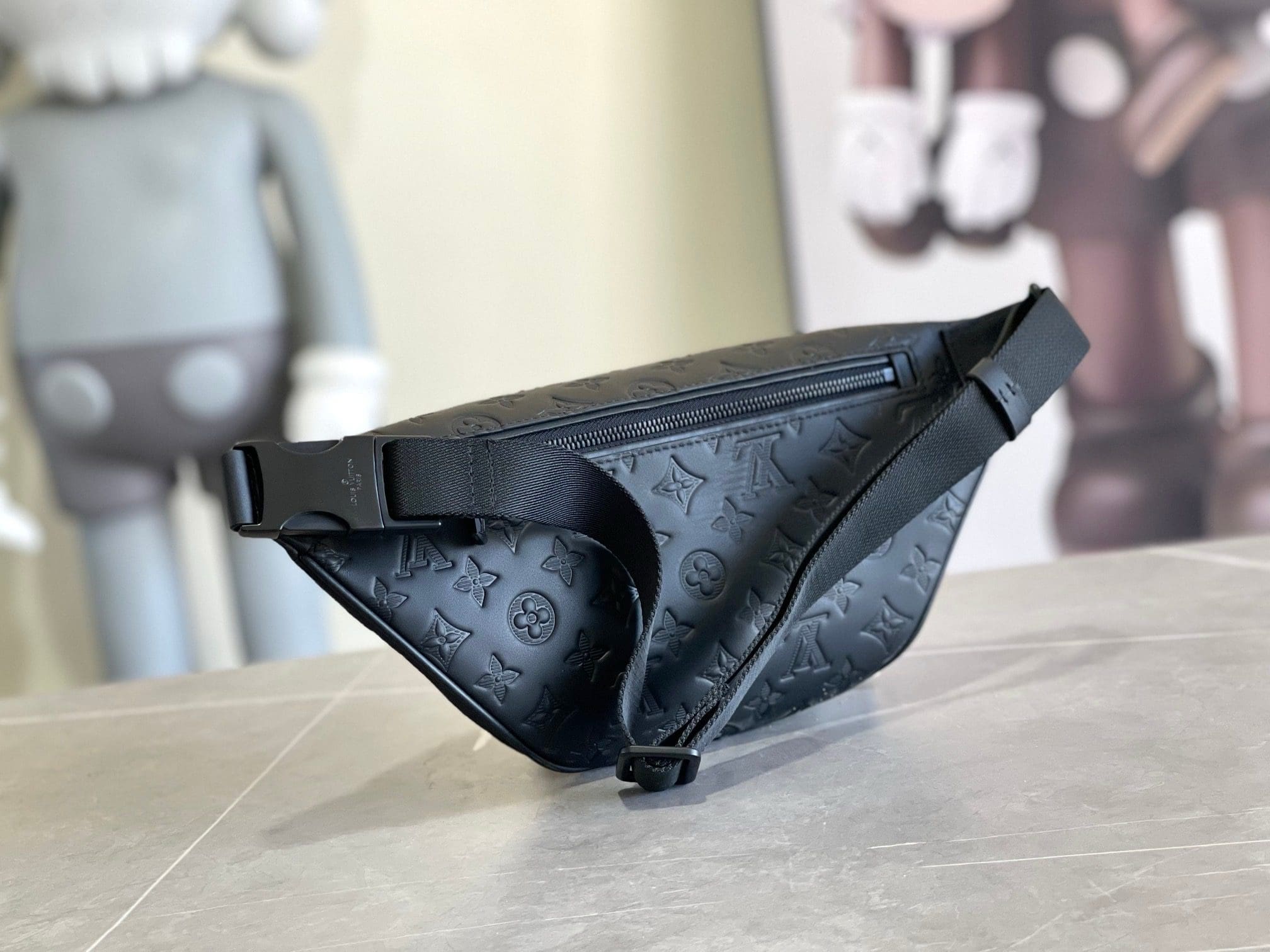 Louis Vuitton M46036 Discovery Bumbag PM
