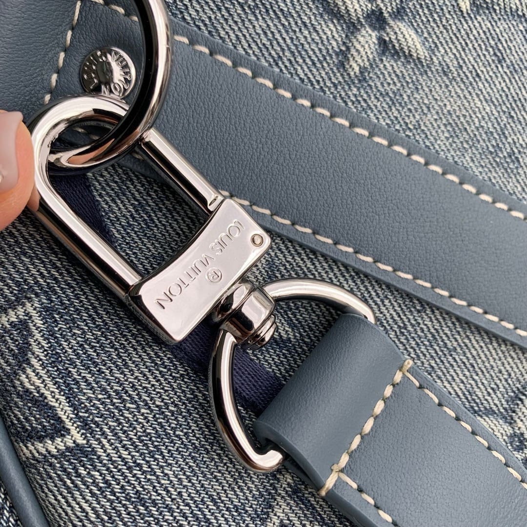 Louis Vuitton M22532 Keepall Bandouli??re 50