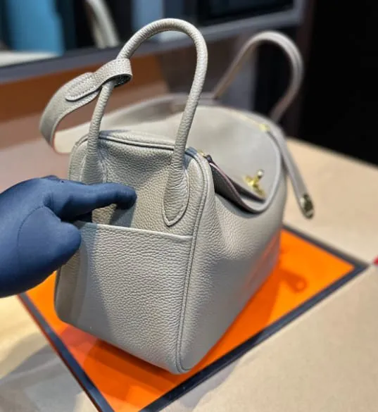 HERMÈS ETOUPE CLEMENCE LINDY 26 GOLD HARDWARE